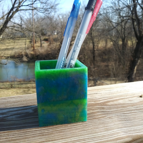 Green Blue Pen Holder Resin Art Work Home Cube Handmade Organizer Gift wfh - Picture 4 of 11